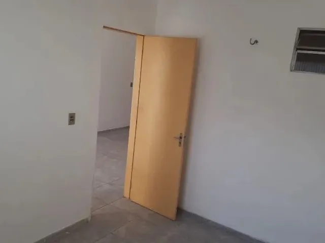 Imagem 9: Alugo Casa com Garagem, 3 Quartos, Próximo Ao Hospital Universitário do Ceará