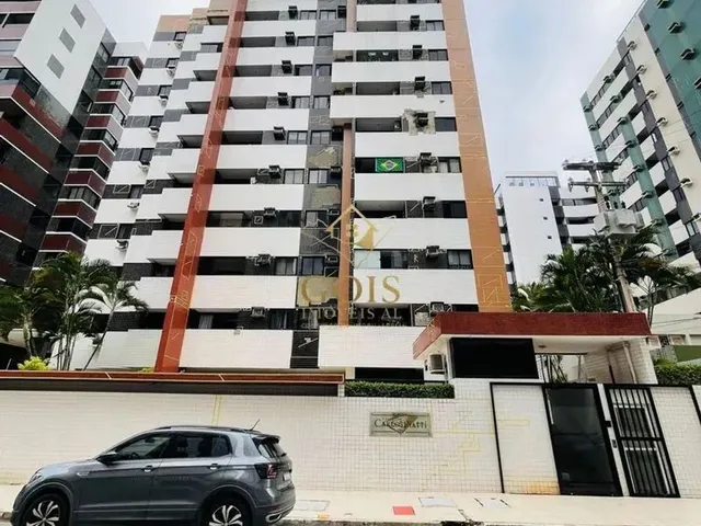 Imagem: O apartamento possui 2 Dormitórios, 1 Suíte, 2 Banheiros,
