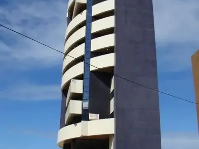 Imagem: O apartamento possui 1 Dormitório, 1 Banheiro, 1 Vaga na