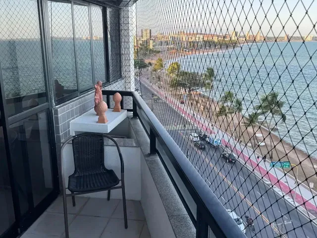 Imagem 2: Imóvel para Aluguel Tem 220 Metros Quadrados com 3 Quartos em Ponta Verde - Maceió - Al