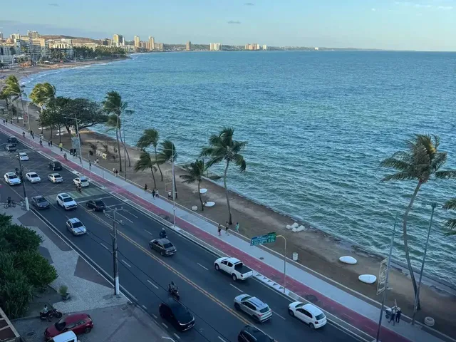Imagem 10: Imóvel para Aluguel Tem 220 Metros Quadrados com 3 Quartos em Ponta Verde - Maceió - Al
