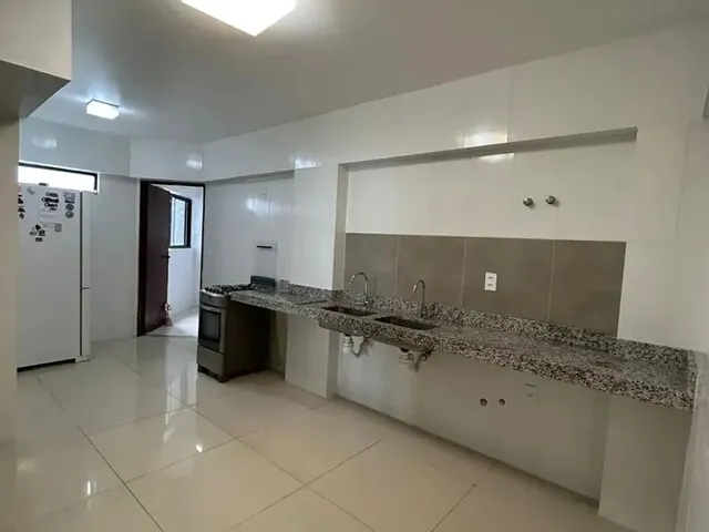 Imagem 2: Imóvel para Aluguel Tem 165 Metros Quadrados com 4 Quartos em Ponta Verde - Maceió - Al