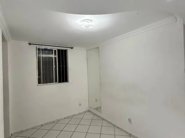Imagem: O apartamento possui 2 Dormitórios, 1 Banheiro, 5 Vagas na