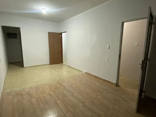Imagem 11: Aluga-Se Casa na Avenida Brasil Poço