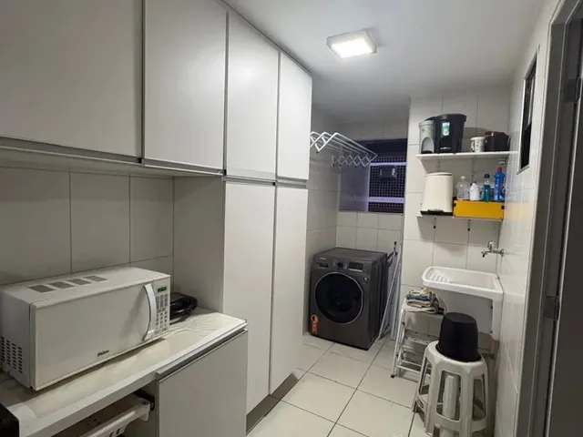 Imagem 7: Mobiliado!!Lindo!! Nascente C/Vista do Mar!! 2 Qts S/1 Suíte!! 3.550,00 C/ Tudo Incluso!!