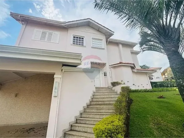 Imagem: Casa com 4 Suítes para Locação na Granja