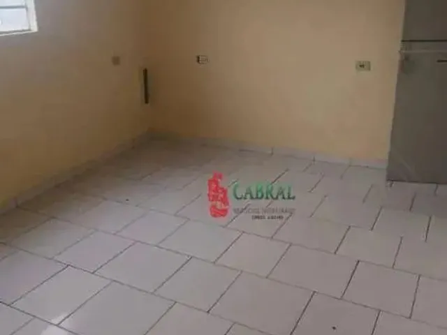 Imagem: Casa com 1 Dormitório para Alugar por R$