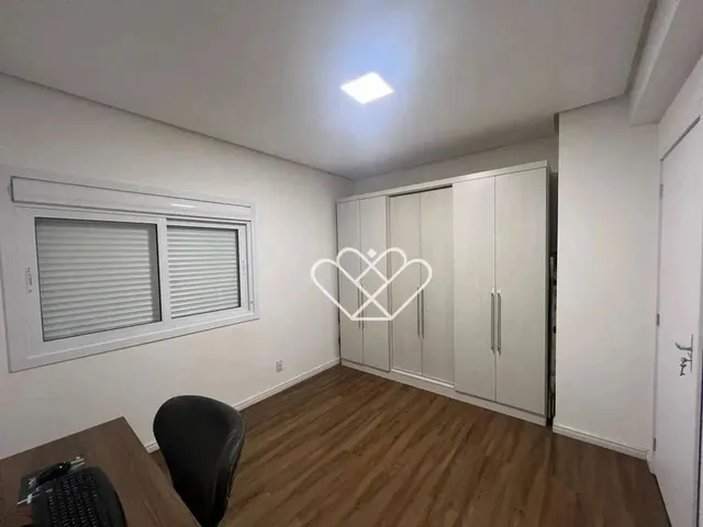 Imagem 8: Casa Nova com Piscina, Área Gourmet e Energia Solar: Conforto e Sustentabilidade em Cada