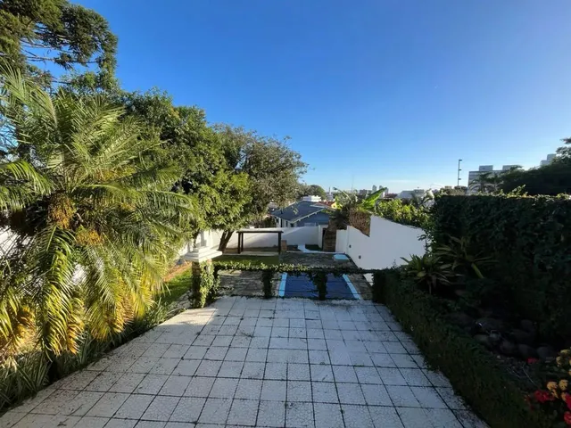 Imagem 12: Casa com Piscina e Amplo Quintal no Centro de Gravataí ? 3 Dormitórios e Suíte