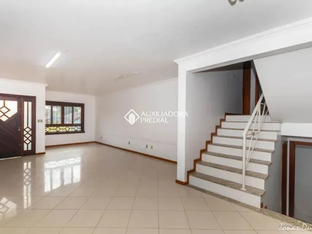 Imagem: Aluga Sobrado 4 Quartos, Sendo 01 Suíte