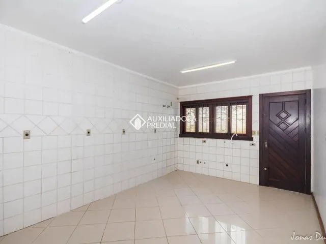 Imagem 2: Aluga Sobrado 4 Quartos, Sendo 01 Suíte com Closet e Sacada