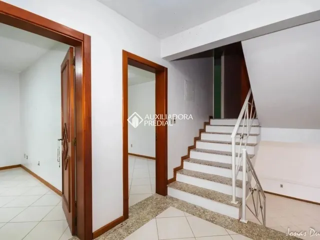 Imagem 11: Aluga Sobrado 4 Quartos, Sendo 01 Suíte com Closet e Sacada