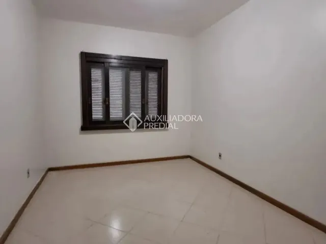 Imagem 16: Aluga Sobrado 4 Quartos, Sendo 01 Suíte com Closet e Sacada
