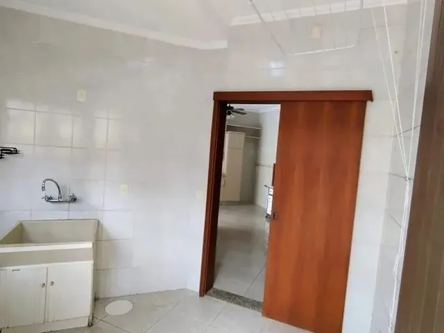 Imagem 5: Casa com 290M² e 4 Quartos no Baiirro Moinhos de Vento para Locação em Canoas/Rs