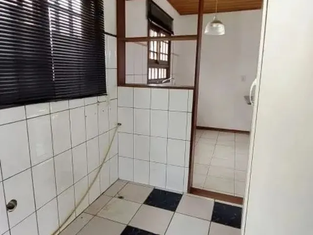 Imagem 2: Casa Comercial Às Margens da Rs-040 em Viamão