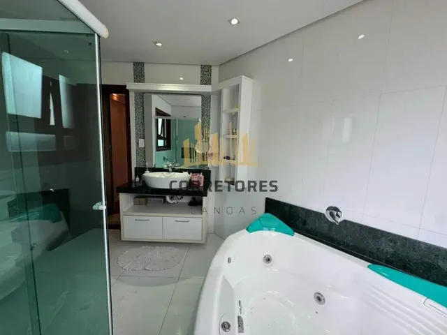 Imagem 7: Casa-Sobrado com 5 Dormitorios para Alugar no Bairro Marechal Rondon em Canoas
