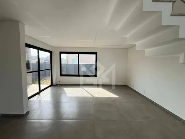 Imagem 7: Sobrado de Luxo com 3 Dormitórios e Área Gourmet: Viva a Exclusividade no Residencial