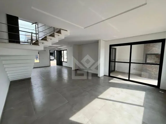 Imagem 12: Sobrado de Luxo com 3 Dormitórios e Área Gourmet: Viva a Exclusividade no Residencial