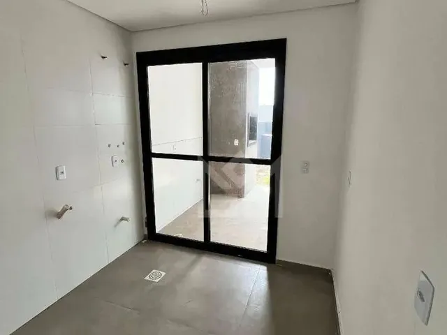 Imagem 9: Sobrado de Luxo com 3 Dormitórios e Área Gourmet: Viva a Exclusividade no Residencial