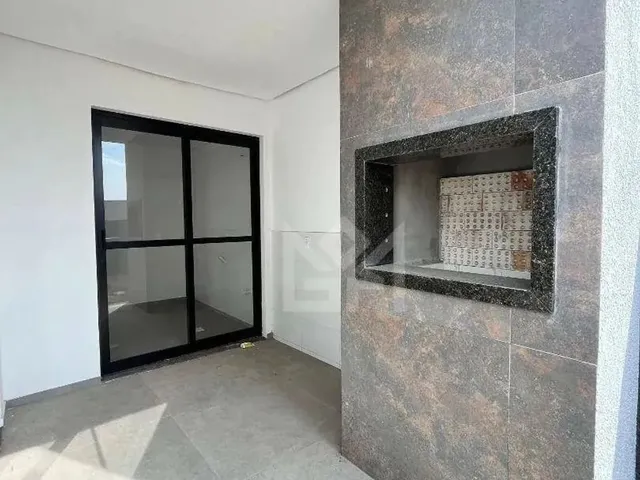 Imagem 3: Sobrado de Luxo com 3 Dormitórios e Área Gourmet: Viva a Exclusividade no Residencial