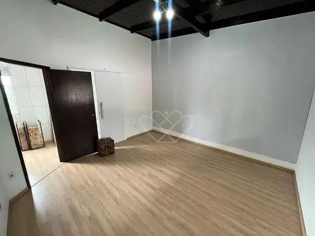 Imagem 5: Amplo Apartamento de 3 Dormitórios com Sacada Conforto e Praticidade À Sua Porta