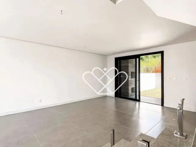 Imagem 16: Apartamento Amplo com 3 Dormitórios e Suíte em Localização Privilegiada Conforto E