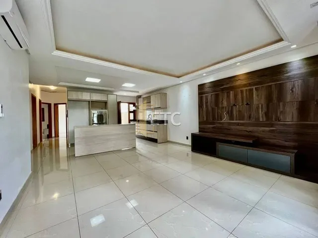 Imagem: Casa Térrea Semimobiliada com Piscina