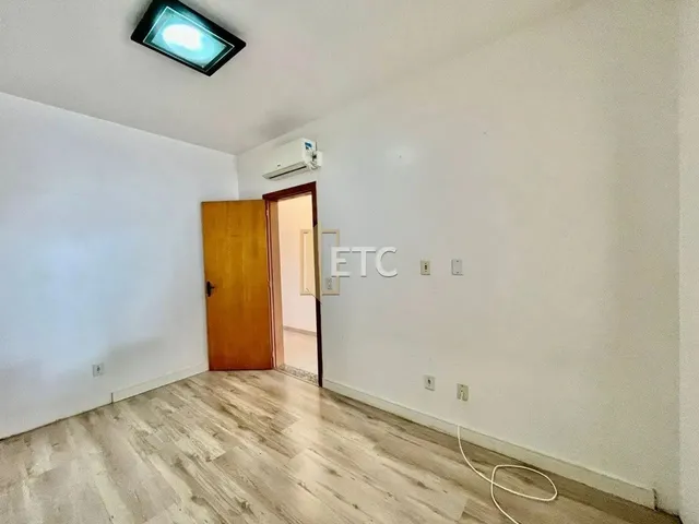 Imagem 6: Casa Térrea Semimobiliada com Piscina