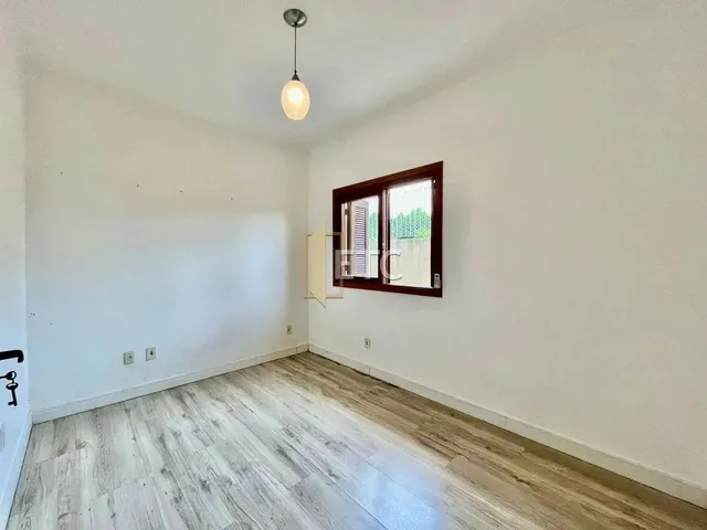 Imagem 3: Casa Térrea Semimobiliada com Piscina