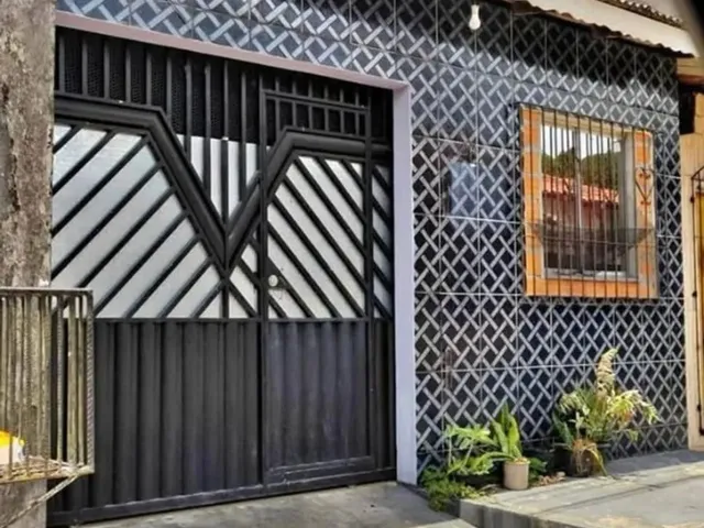Imagem: A casa possui 2 Dormitórios, 2 Banheiros, Imóvel novo e