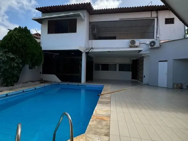 Imagem: Casa Duplex com Piscina para Venda no Jardim