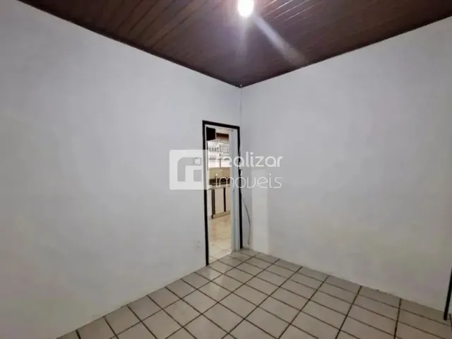Imagem 4: Casa 2 Quartos no Bairro Agronomica Florianópolis