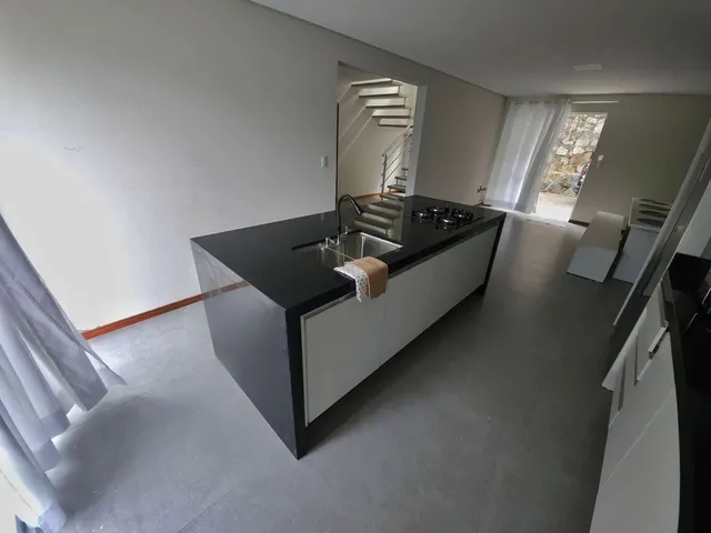 Imagem 16: Suite em Casa Compartilhada Completa