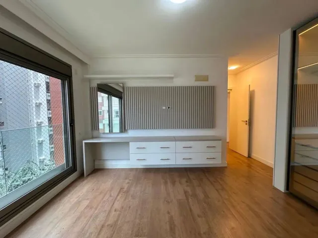 Imagem 9: Apartamento com 3 Dormitórios para Alugar, 140 M² por R$ 21.890,54/Mês - Agronômica