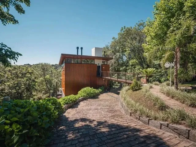Imagem: Casa com 3 Dormitórios À Venda, 249 M²