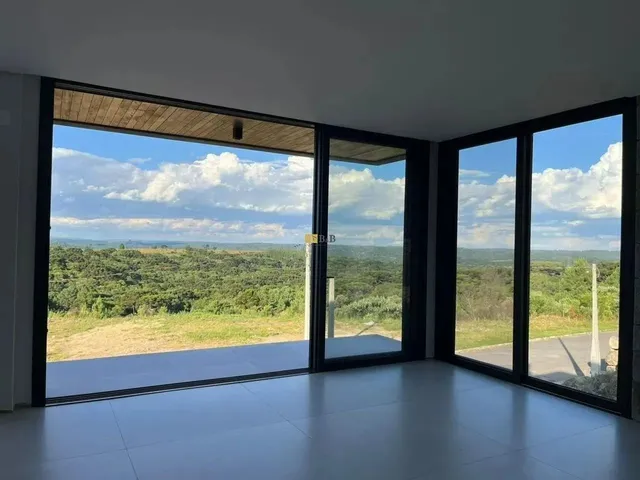Imagem 15: Casa Nova de 4 Quartos Á Venda em Gramado