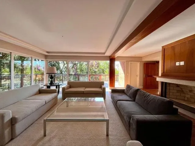 Imagem 8: Apartamento Alto Padrão À Venda em Gramado - Semi-Mobiliado - Abaixo do Preço De