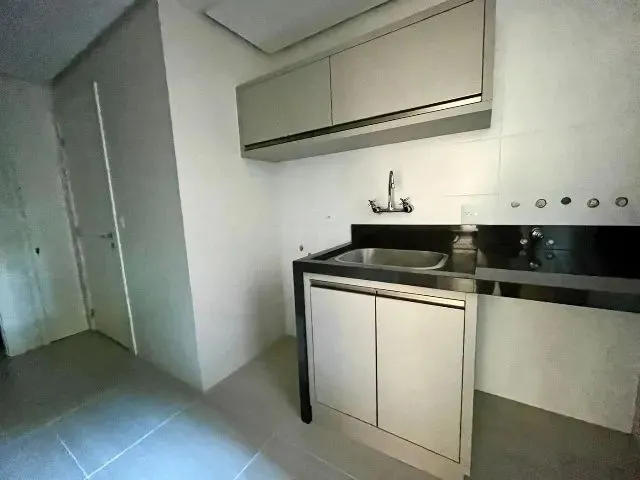 Imagem 6: Apartamento Alto Padrão À Venda em Gramado - Semi-Mobiliado - Abaixo do Preço De