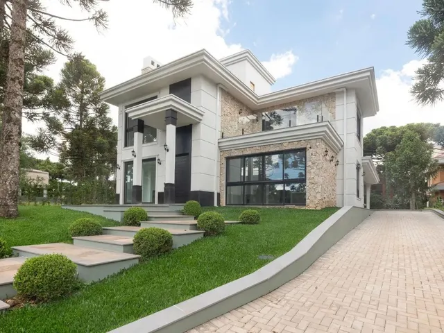 Imagem: Casa com 4 Dormitórios À Venda, 371 M²
