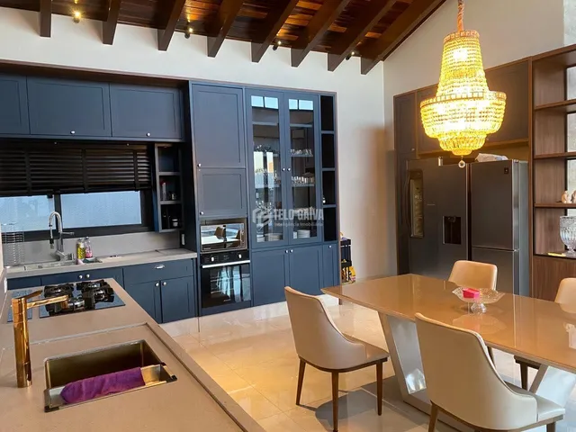 Imagem: Casa à venda no bairro Ribeirão do Lipa