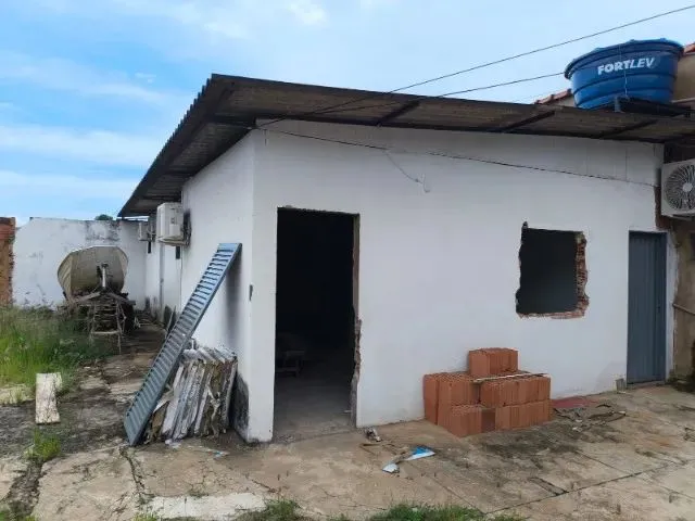 Imagem: Quitinete com Dois Quartos no Centro de