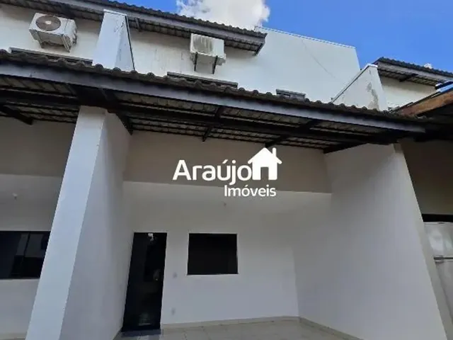 Imagem: A casa possui 2 Dormitórios, 2 Suítes, 2 Banheiros, 1 Vaga
