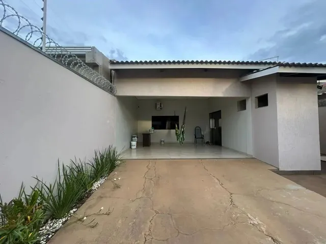 Imagem 2: Imóvel para Aluguel Possui 10422 Metros Quadrados com 3 Quartos em Plano Diretor Sul