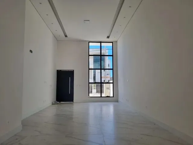 Imagem: Casa Linear, Sala com Pé Direito Duplo