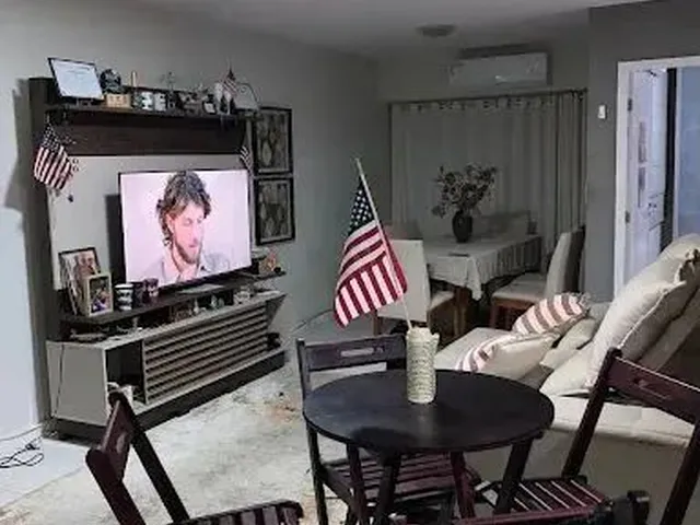 Imagem 2: Apartamento com 2 Dormitórios À Venda, 82 M² por R$ 690.000,00 - Cavaleiros - Macaé/Rj