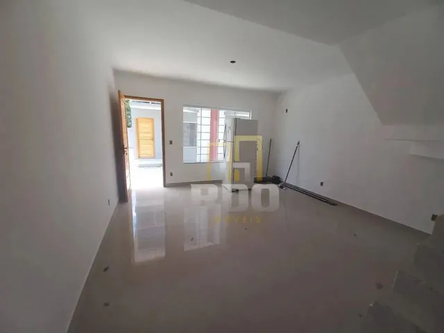 Imagem 2: Casa com 3 Quartos em Um dos Melhores Bairros da Cidade À Vend - Extensão do Bosque