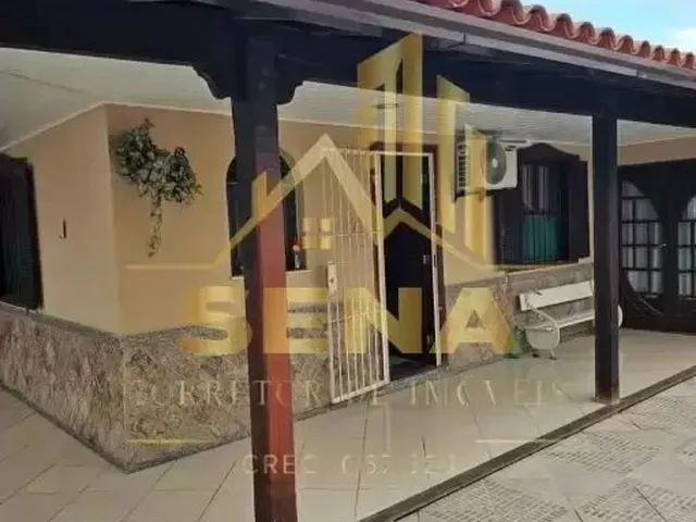 Imagem 4: Casa À Venda no Centro de São Pedro da Aldeia com 04 Quartos, Piscina, Área Gourmet!