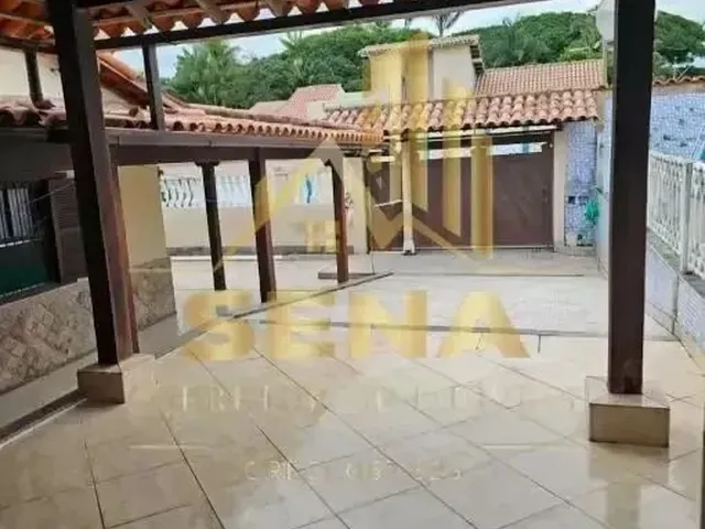 Imagem 13: Casa À Venda no Centro de São Pedro da Aldeia com 04 Quartos, Piscina, Área Gourmet!