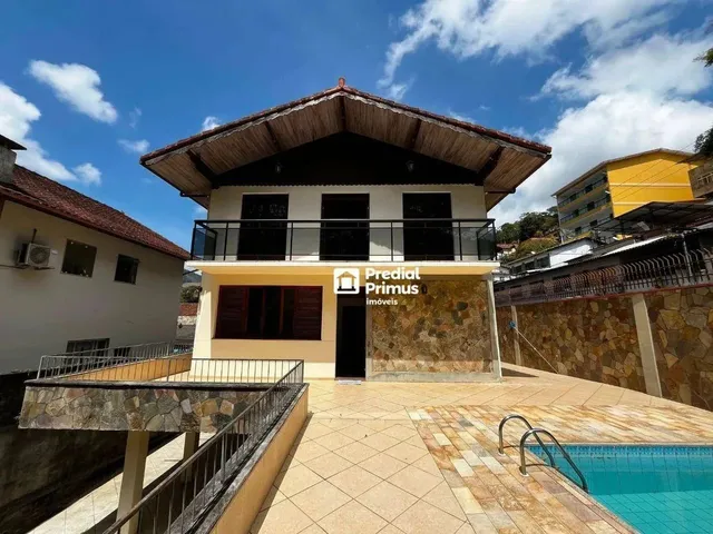 Imagem: Casa com 4 Dormitórios À Venda, 263 M²