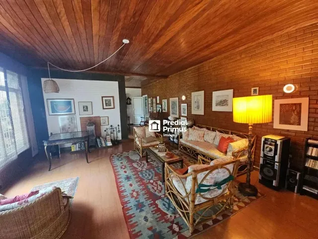 Imagem: Casa com 3 Dormitórios À Venda, 204 M²